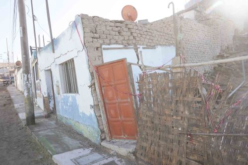 El distrito de Yauca fue uno de los más afectados por el sismo registrado esta madrugada en Arequipa. La fuerte intensidad del temblor originó el corte del servicio eléctrico en varios distritos de Caravelí. ANDINA/Difusión
