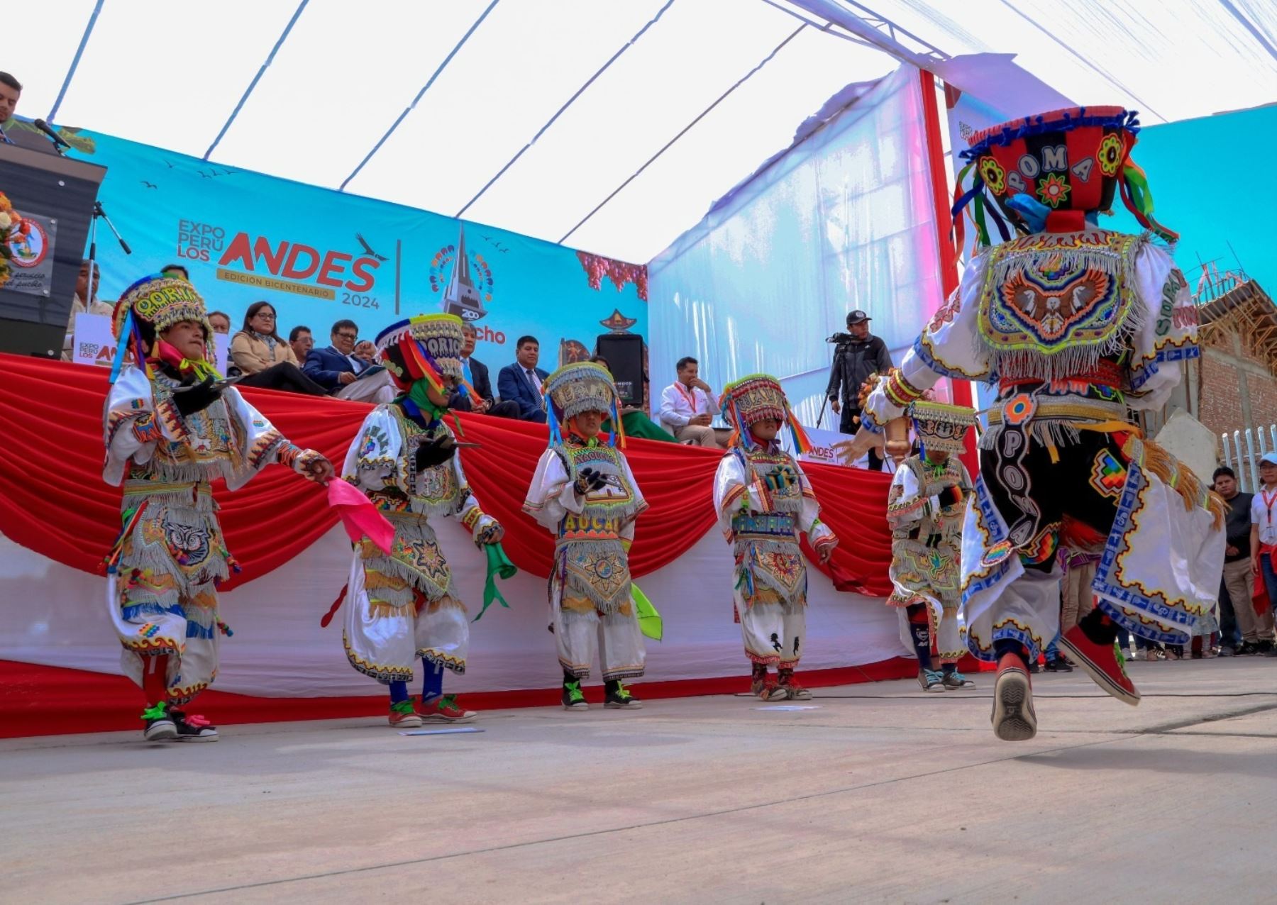 En un ambiente festivo se lanzó la feria Expo Perú Los Andes Ayacucho 2024, edición Bicentenario que se realizará en Fiestas Patrias. ANDINA/Difusión