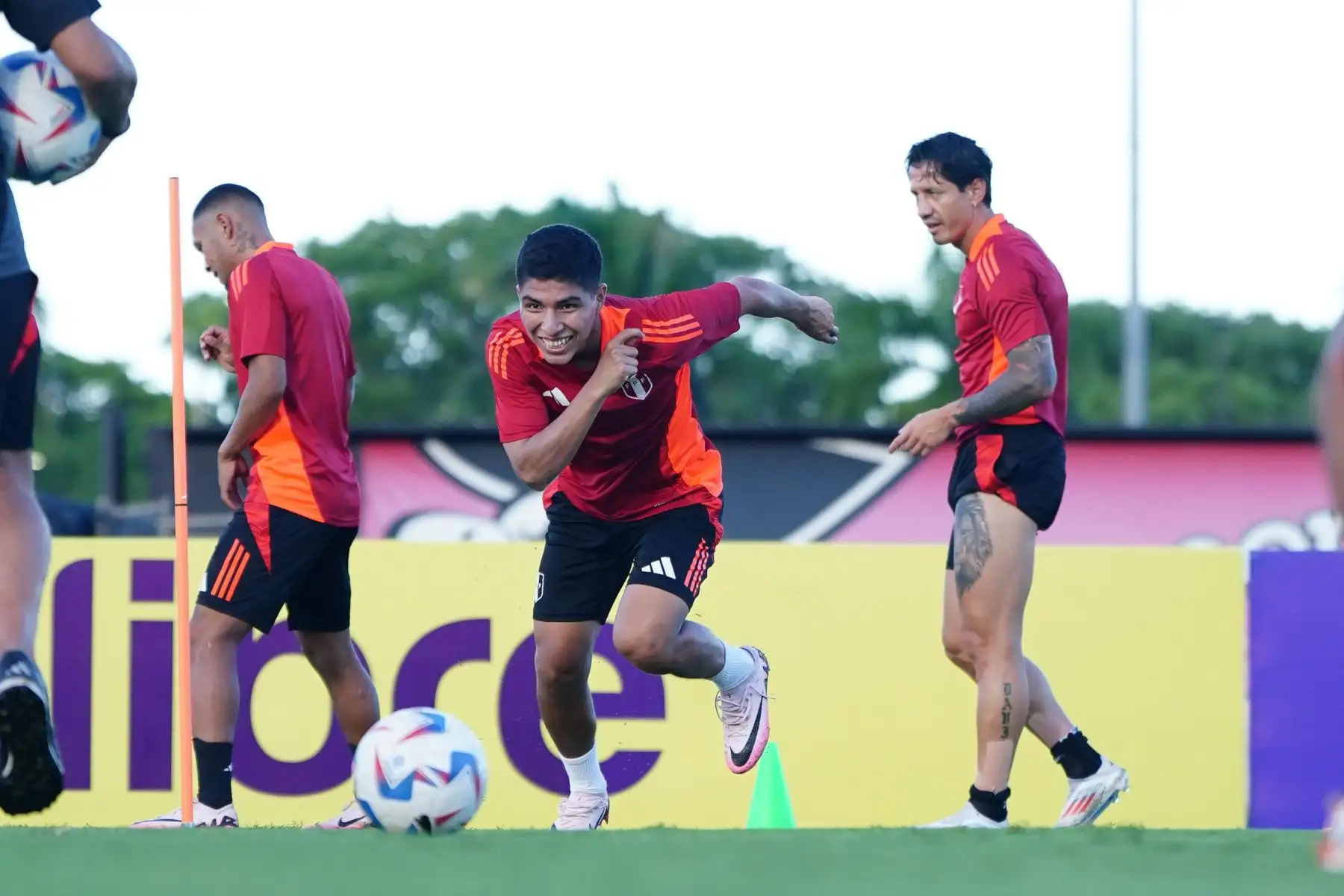 La selección peruana llega a Miami para enfrentar su tercer partido ante Argentina por el Grupo A de la Copa América. Foto: Selección Peruana