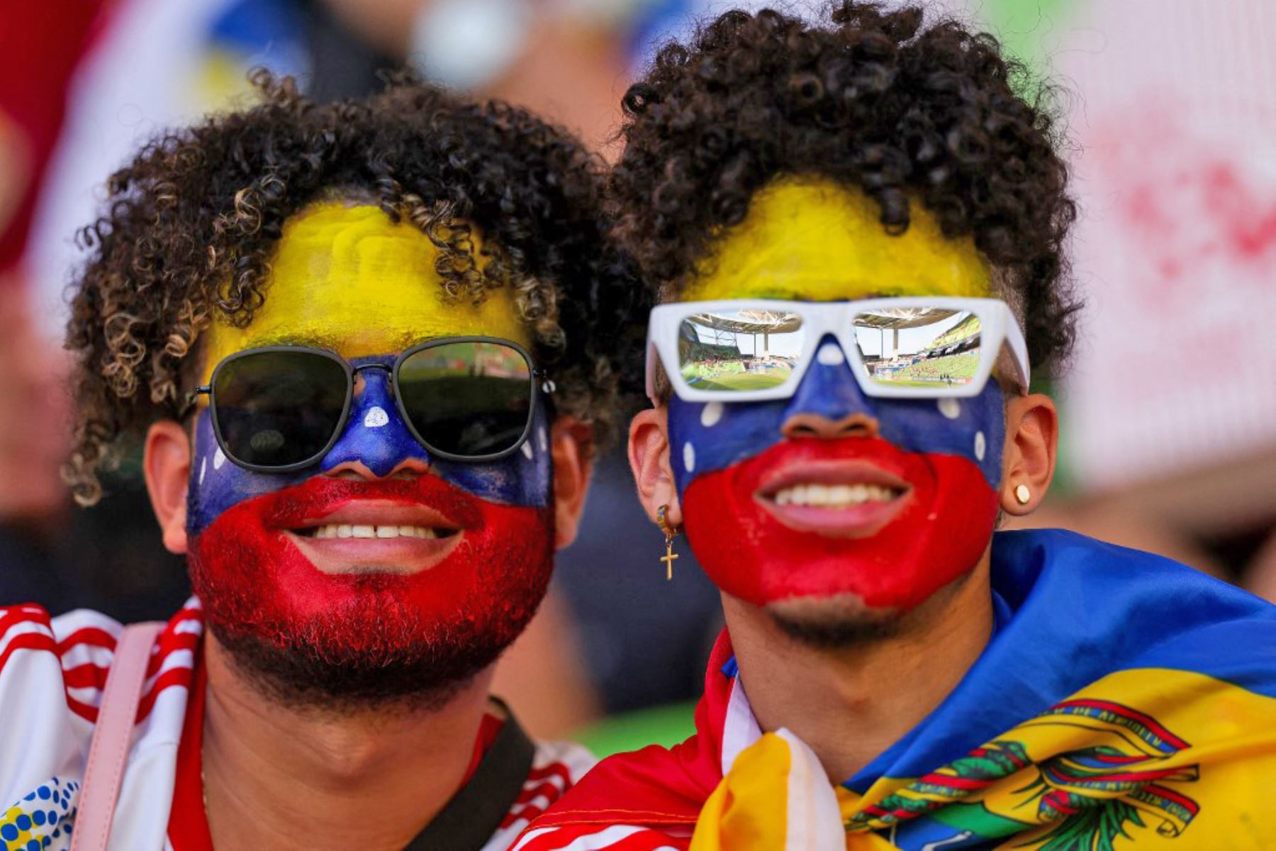 Fanáticos de Venezuela posan antes del partido del Grupo B de la CONMEBOL Copa América 2024 entre Jamaica y Venezuela en el Estadio Q2 en Austin, Texas. Foto: AFP