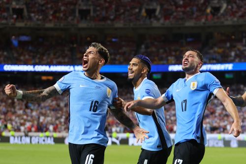 Uruguay pasa a cuartos con 