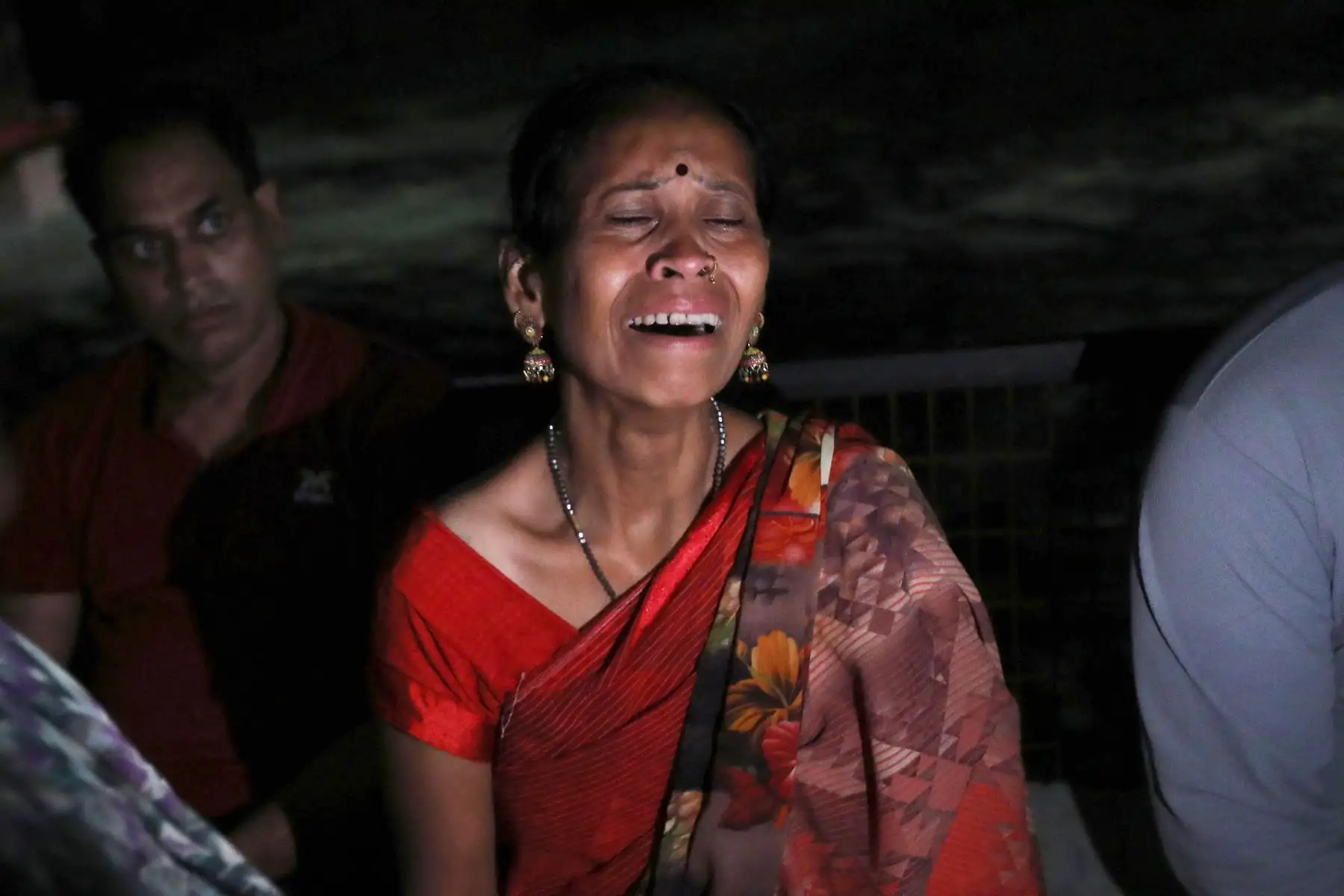 La estampida que se cobró este martes la vida de al menos 116 personas al término de una ceremonia religiosa en el norte de la India fue la más mortífera en el país en la última década, tras varios años en los que la incidencia y gravedad de estos incidentes parecía haber disminuido. Foto: EFE