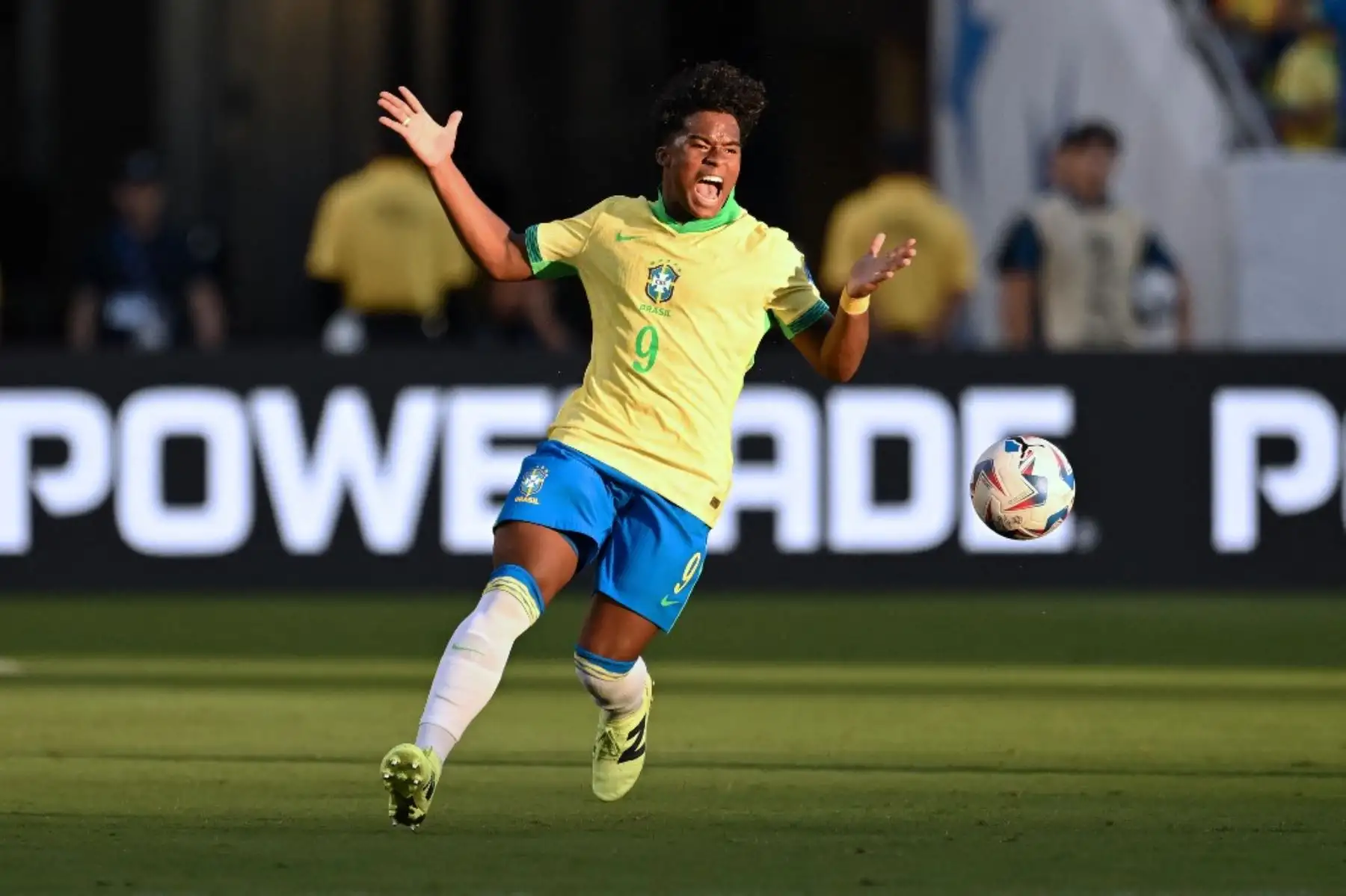 Endrick  de Brasil durante el partido de fútbol del grupo D del torneo Copa América Conmebol 2024 entre Brasil y Colombia en el Levi
