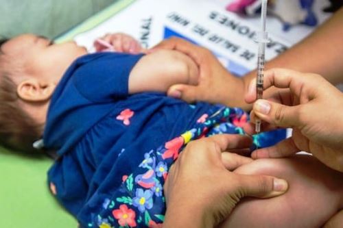 Menores de 5 años necesitan 3 dosis de vacuna contra el neumococo para estar protegidos. Foto: ANDINA/Difusión.