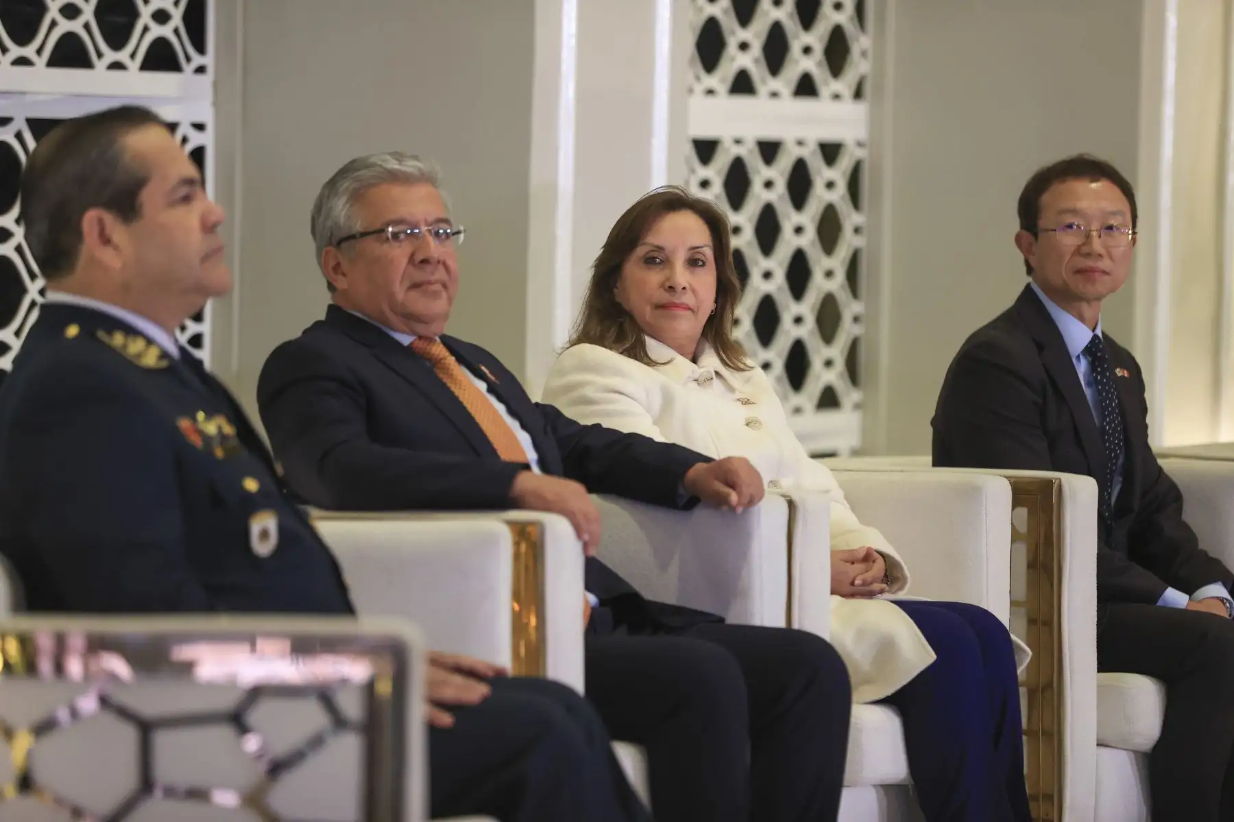 Firma del acuerdo comercial entre el Seman Perú SAC y Korea Aerospace Industries. Foto: ANDINA/ Prensa Presidencia