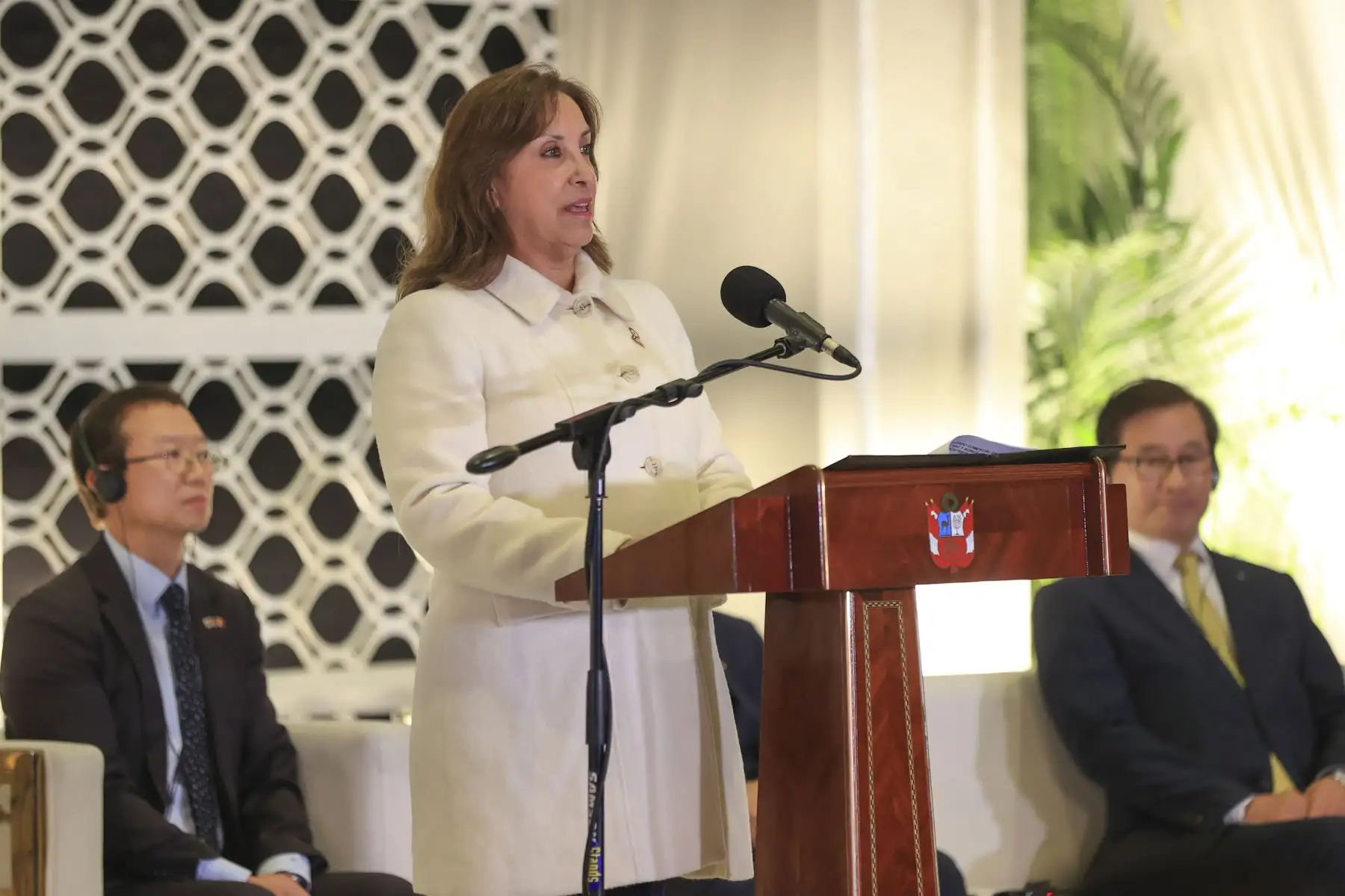 Firma del acuerdo comercial entre el Seman Perú SAC y Korea Aerospace Industries. Foto: ANDINA/ Prensa Presidencia