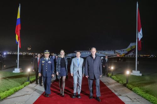 Presidente Daniel Noboa arriba al país para Gabinete Binacional Perú-Ecuador