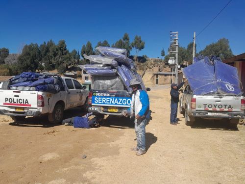 El COER Ayacucho trasladó ayuda humanitaria al distrito de Carapo, provincia de Huanca Sancos, para la atención de la población damnificada y afectada por el huaico.