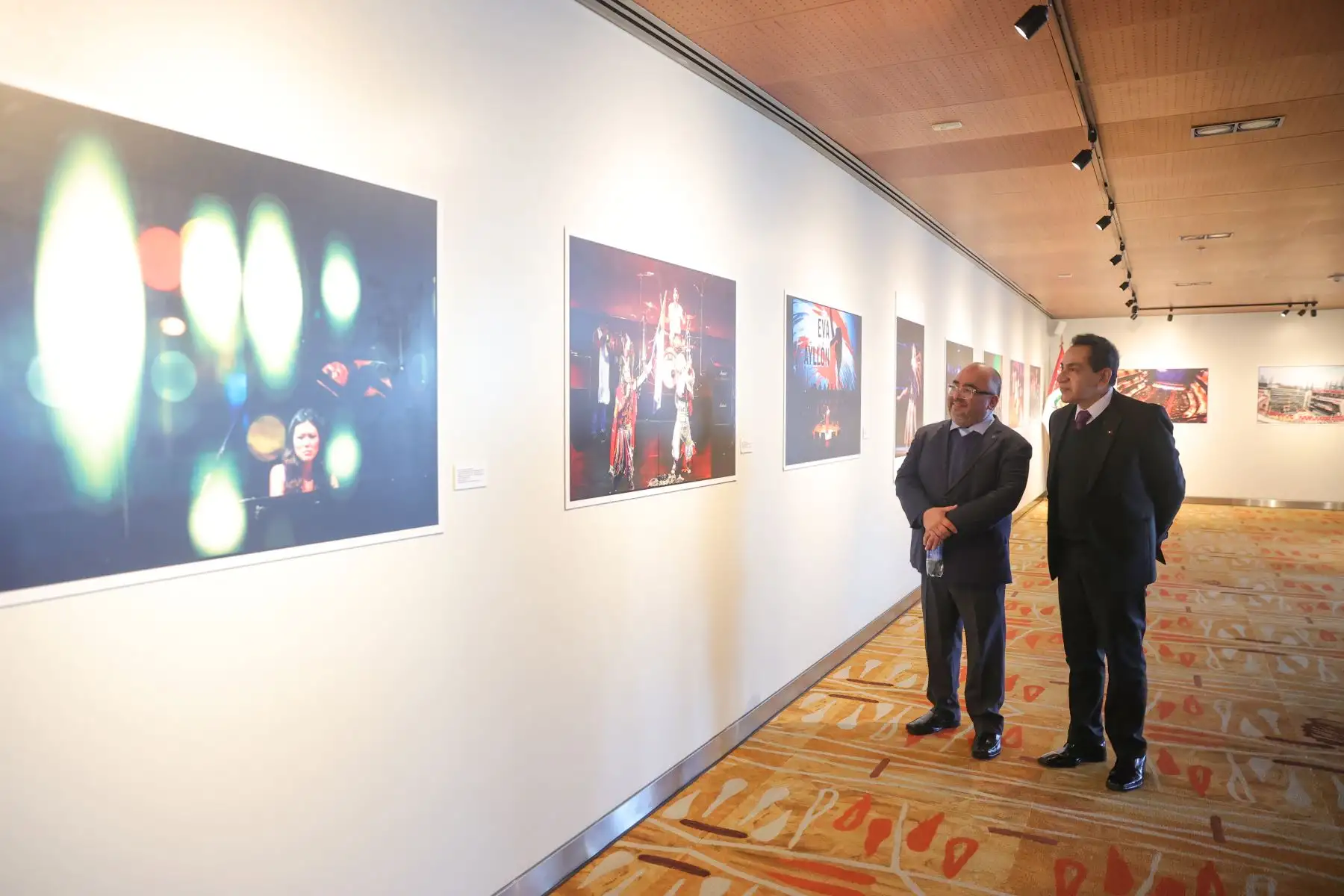 “El Gran Teatro Nacional en los ojos de El Peruano” permitirá a la gente recordar memorables momentos vividos durante el montaje realizado en el marco de la Cumbre de Jefes de Estado y de Gobierno de América del Sur y Países Árabes (ASPA); y en el concierto de la cantante criolla Eva Ayllón en julio del 2016. Foto: ANDINA/Melina Mejía