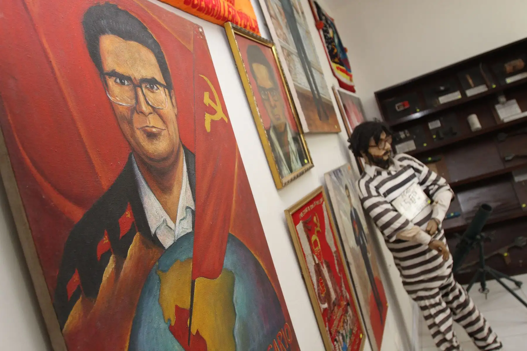 Lima - 10 setiembre 2012 / Museo  de la Dirección Nacional contra el Terrorismo (DIRCOTE)  de la Policía Nacional del Perú donde se  expone objetos incautados a los grupos terroristas. Foto: Diario Oficial El Peruano