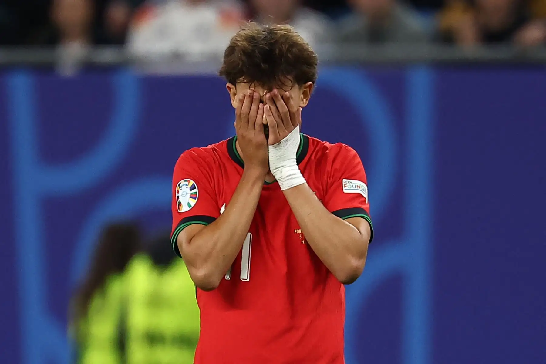 El delantero portugués Joao Felix reacciona durante el partido de fútbol de cuartos de final de la UEFA Euro 2024 entre Portugal y Francia. Foto. ANDINA/AFP