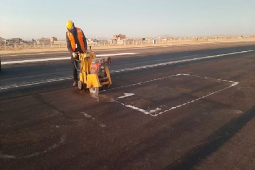 Puno: pistas de aeropuerto de Juliaca están siendo sometidas a trabajos de rehabilitación