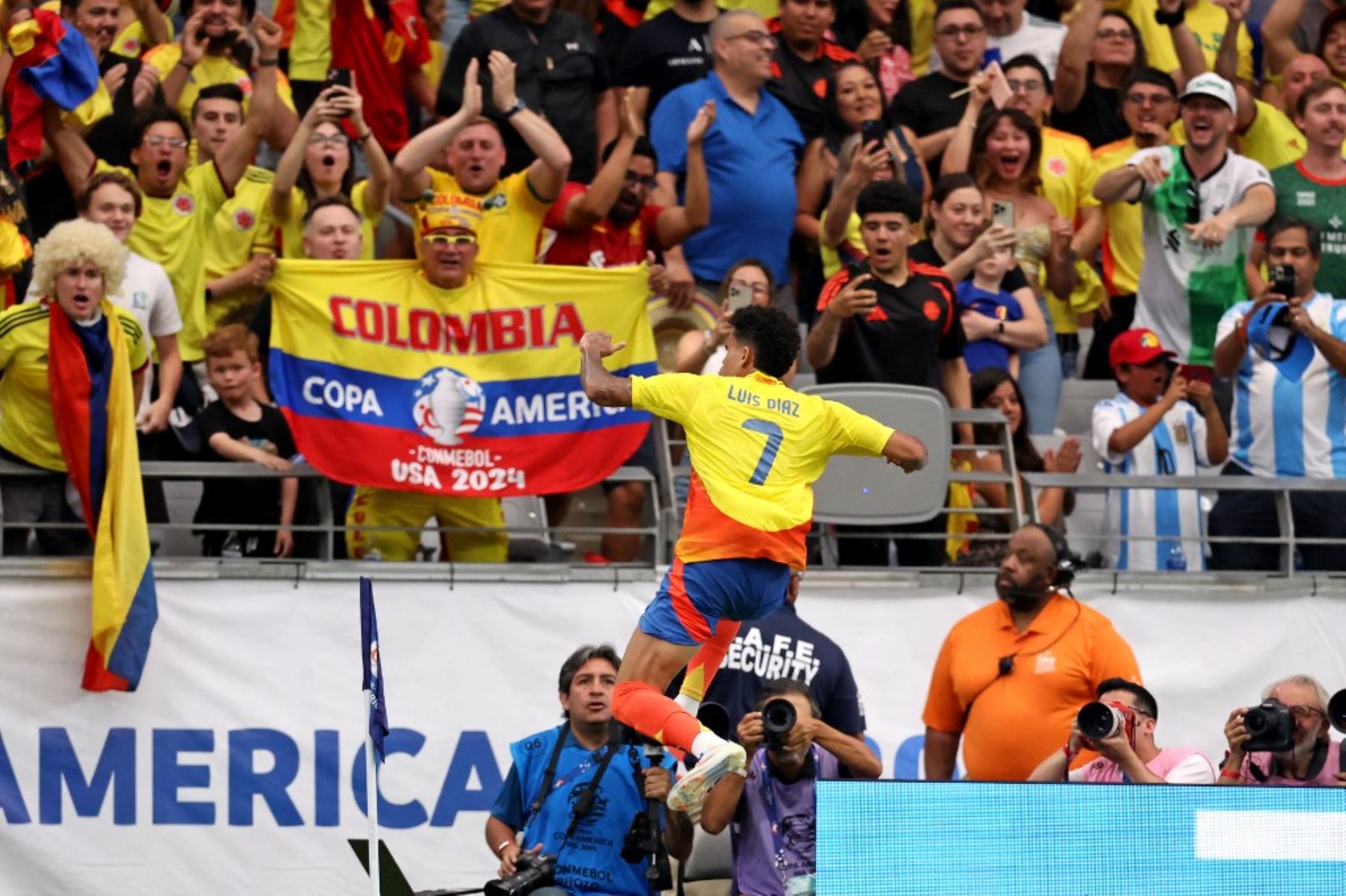 Luis Díaz anotó el tercer tanto para Colombia ante Panamá en los cuartos de final de la Copa América 