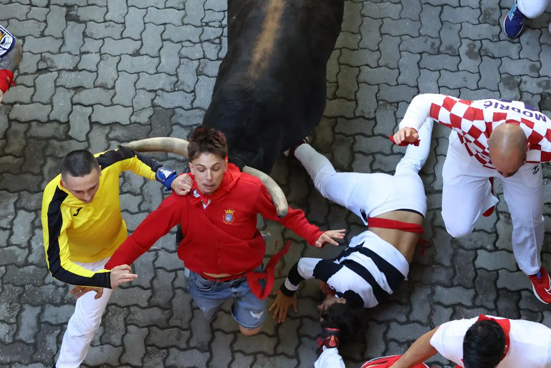 Primer encierro de los Sanfermines en el Día de San Fermín, copatrón de Pamplona, ciudad que celebra los Sanfermines, Fiesta de Interés Turístico Internacional, hasta el próximo 14 de julio. EFE