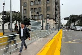 Avenida Wilson opera con menos carriles como parte de la segunda etapa de plan de desvío para construir Estación Central que se conectará con El Metropolitano. Foto: ANDINA/Daniel Bracamonte