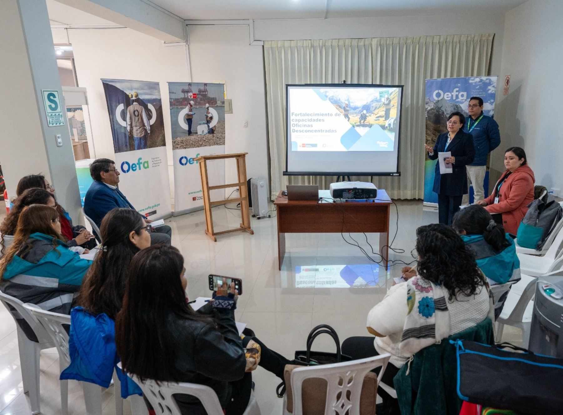 OEFA fortalece fiscalización ambiental en Puno con capacitación especializada a servidores públicos de la región, investigadores y estudiantes. ANDINA/Difusión