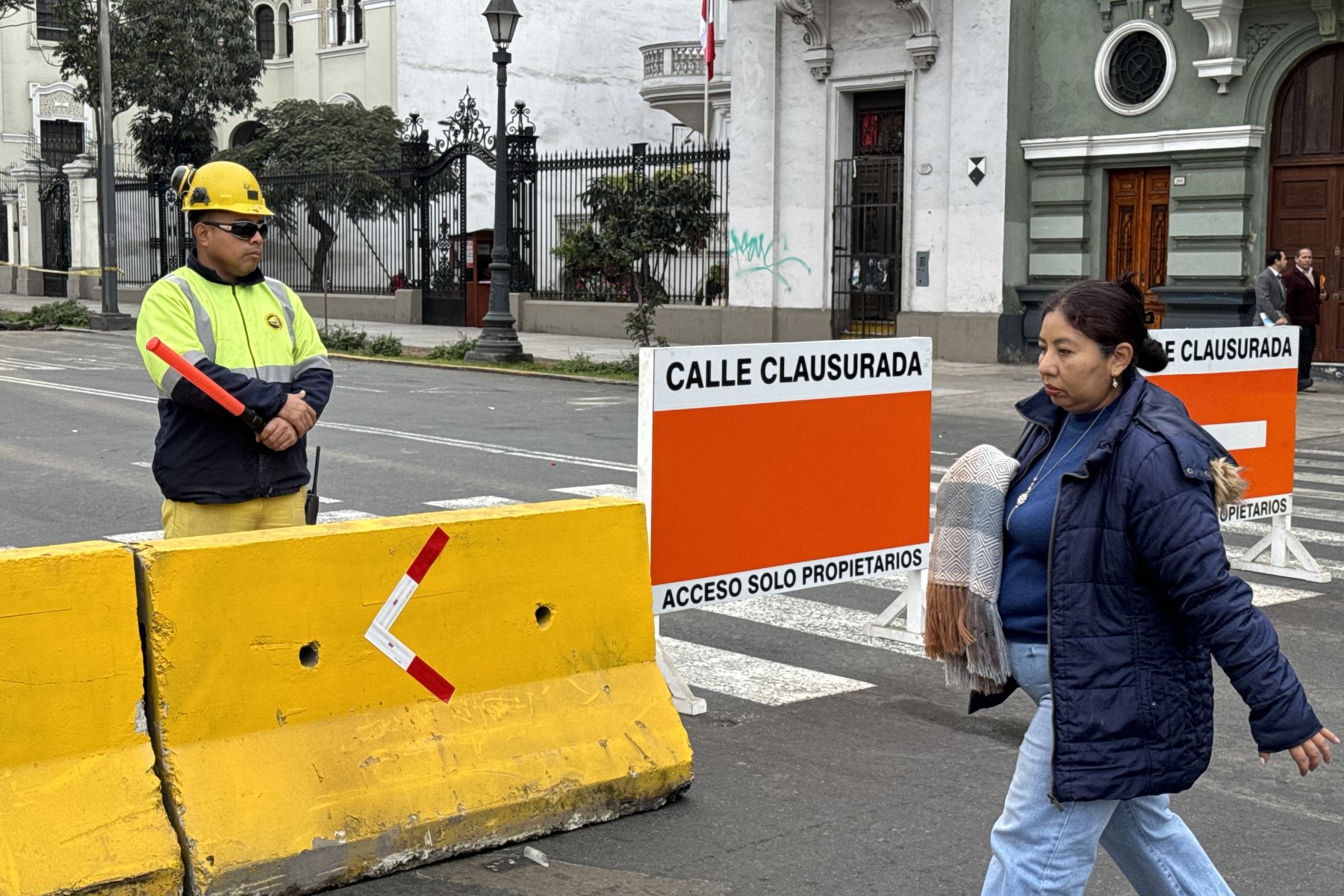 Plan de desvío en Cercado de Lima por inicio de obras de la estación Central de la Línea 2 del Metro. Foto:ANDINA/Daniel Bracamonte