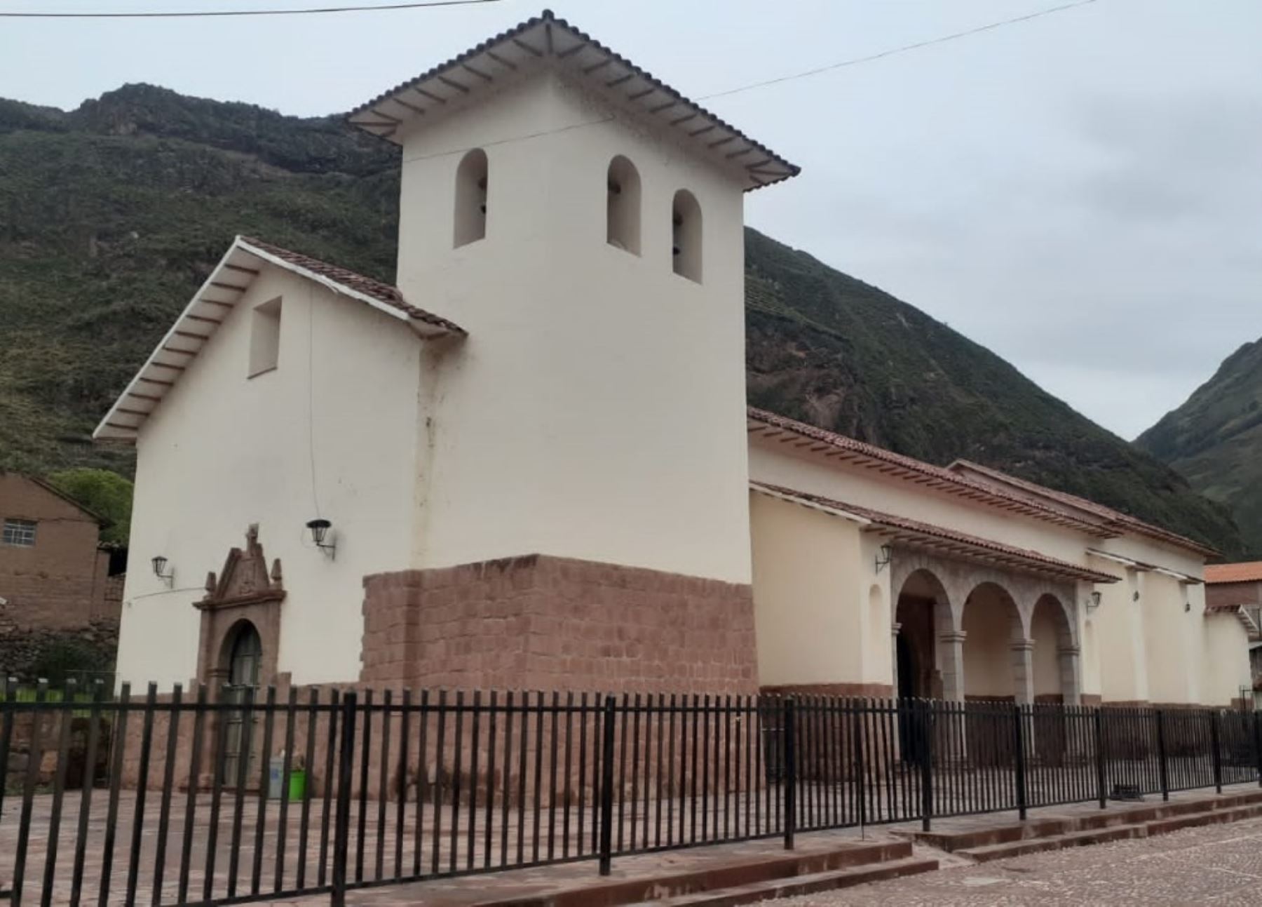 El Ministerio de Cultura declaró Patrimonio Cultural de la Nación al templo San Pedro Apóstol de Pisac, ubicado en Cusco.