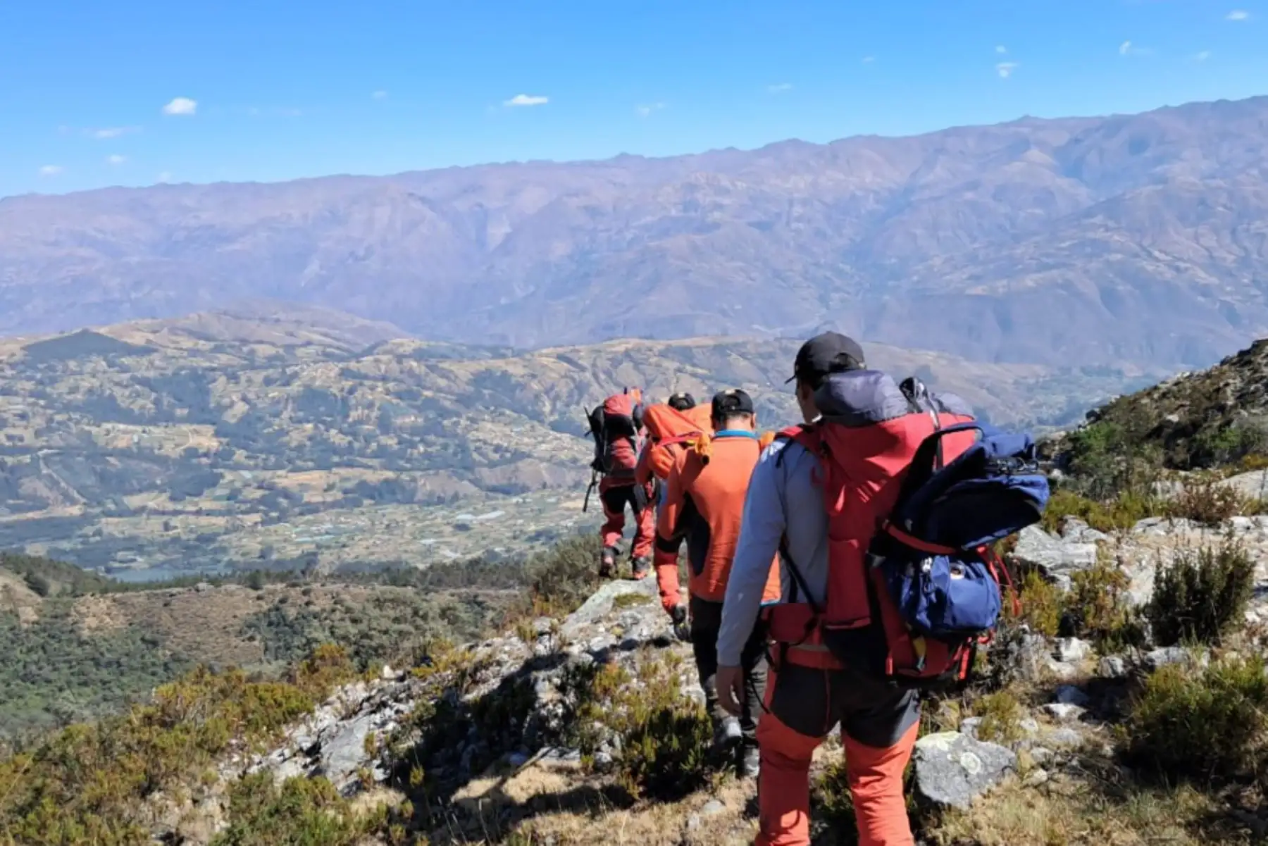 Los restos del escalador estadounidense Williams Stampel, víctima presunta de una avalancha en el año 2002 en el nevado Huascarán, fueron rescatados este 5 de julio a 5,200 metros sobre el nivel del mar por efectivos de la Policía de Alta Montaña de la región Áncash. Foto. Difusión