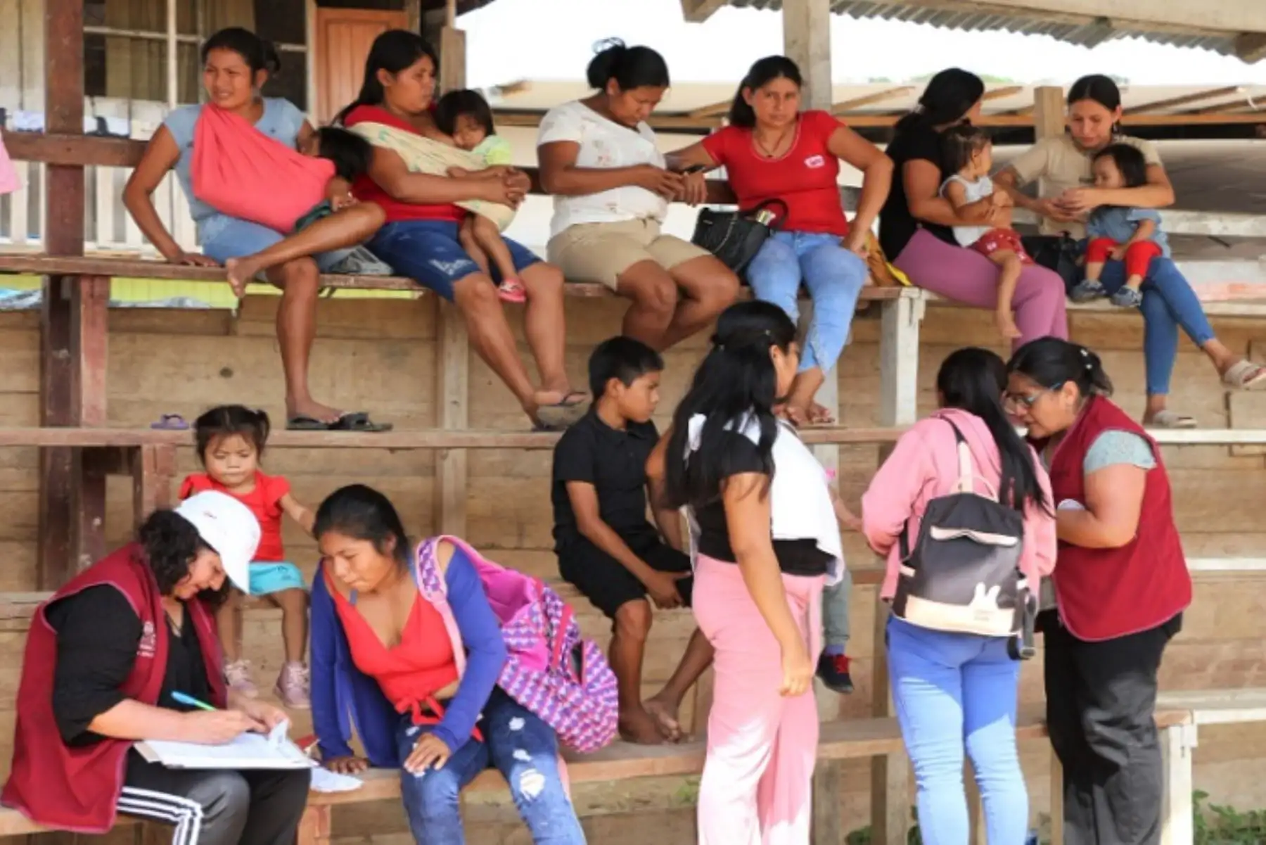 Durante la jornada, el equipo multidisciplinario recibió más de veinte demandas por alimentos, así como por filiación de paternidad, la mayoría de ellas recibidas en idioma awajún.