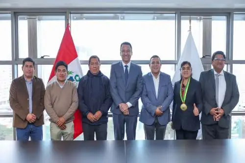 Suscripciónd de convenios fue presidida por el ministro de Agricultura  y Riego, Ängel Manero Campos,
