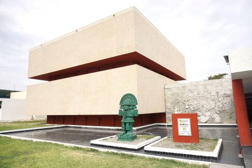 El Museo Arqueológico Nacional Brüning, ubicado en la ciudad de Lambayeque, celebra hoy miércoles 10 de julio sus 103 años de creación y es en la actualidad uno de los principales recintos culturales de esa región. ANDINA/Difusión