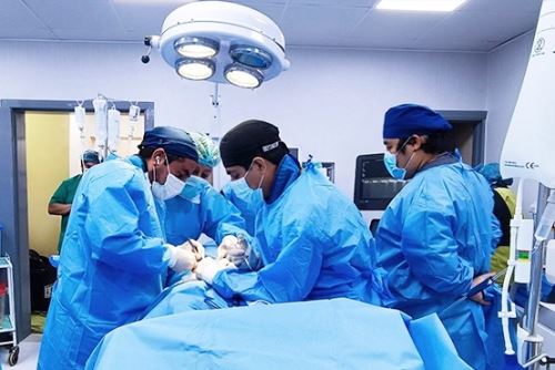 Minsa impulsa innovador procedimiento cardíaco en el Hospital Cayetano Heredia. Foto: ANDINA/Difusión.