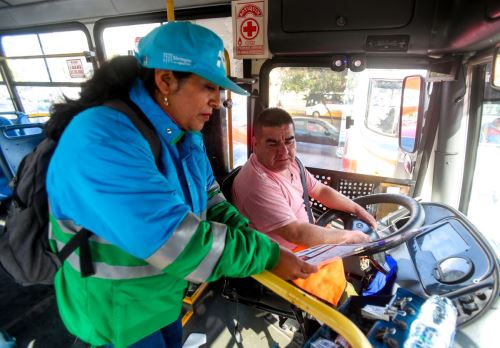 ATU capacita a operadores de transporte público sobre rutas alternas por obras de estación Central. Foto: ANDINA/Difusión