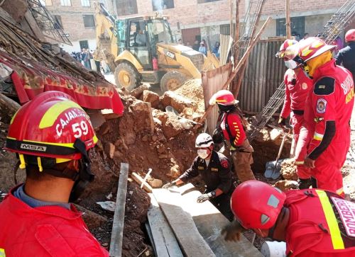 Un obrero de construcción civil murió al derrumbarse una pared cuando realizaba trabajos de excavación en un inmueble ubicado en pleno centro de la ciudad de Cajamarca. ANDINA/Difusión