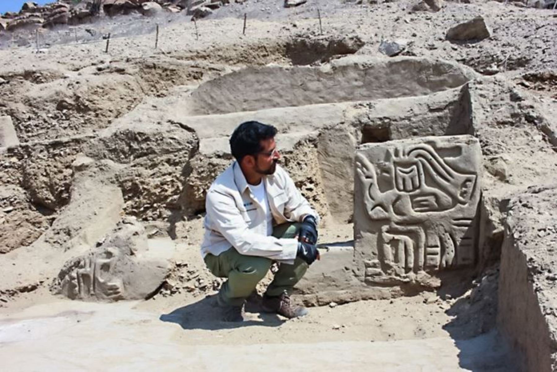 El arqueólogo Luis Armando Muro encabezó el equipo de investigación que halló el templo ceremonial prehispánico de 4,000 años de antigüedad en Zaña, Lambayeque.