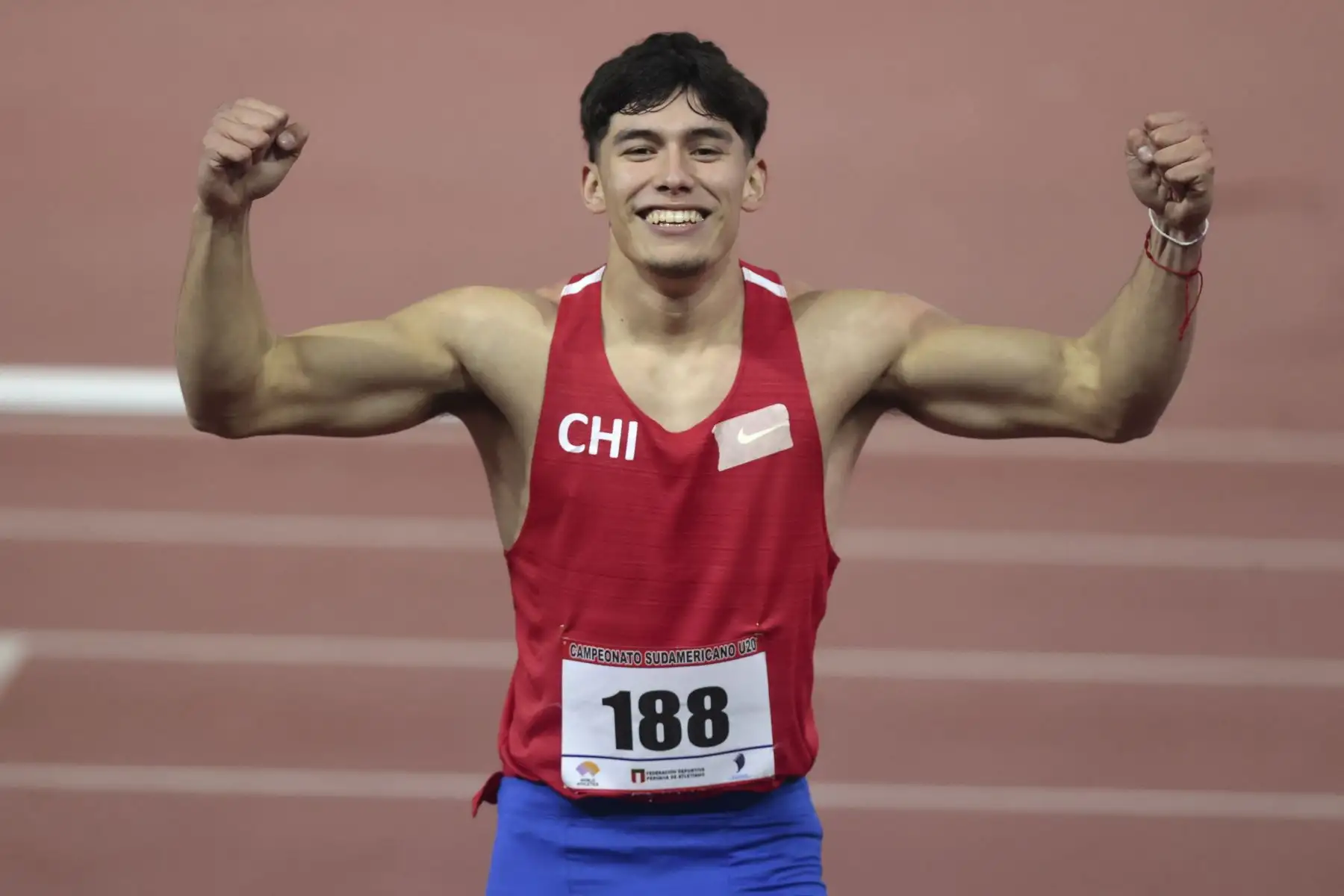Campeonato de Atletismo Sub 20 Sudamericano de 100 metro en Videna primer puesto Aravena Catil Benjamín Ign de Chile.
Foto: ANDINA/Vidal Tarqui