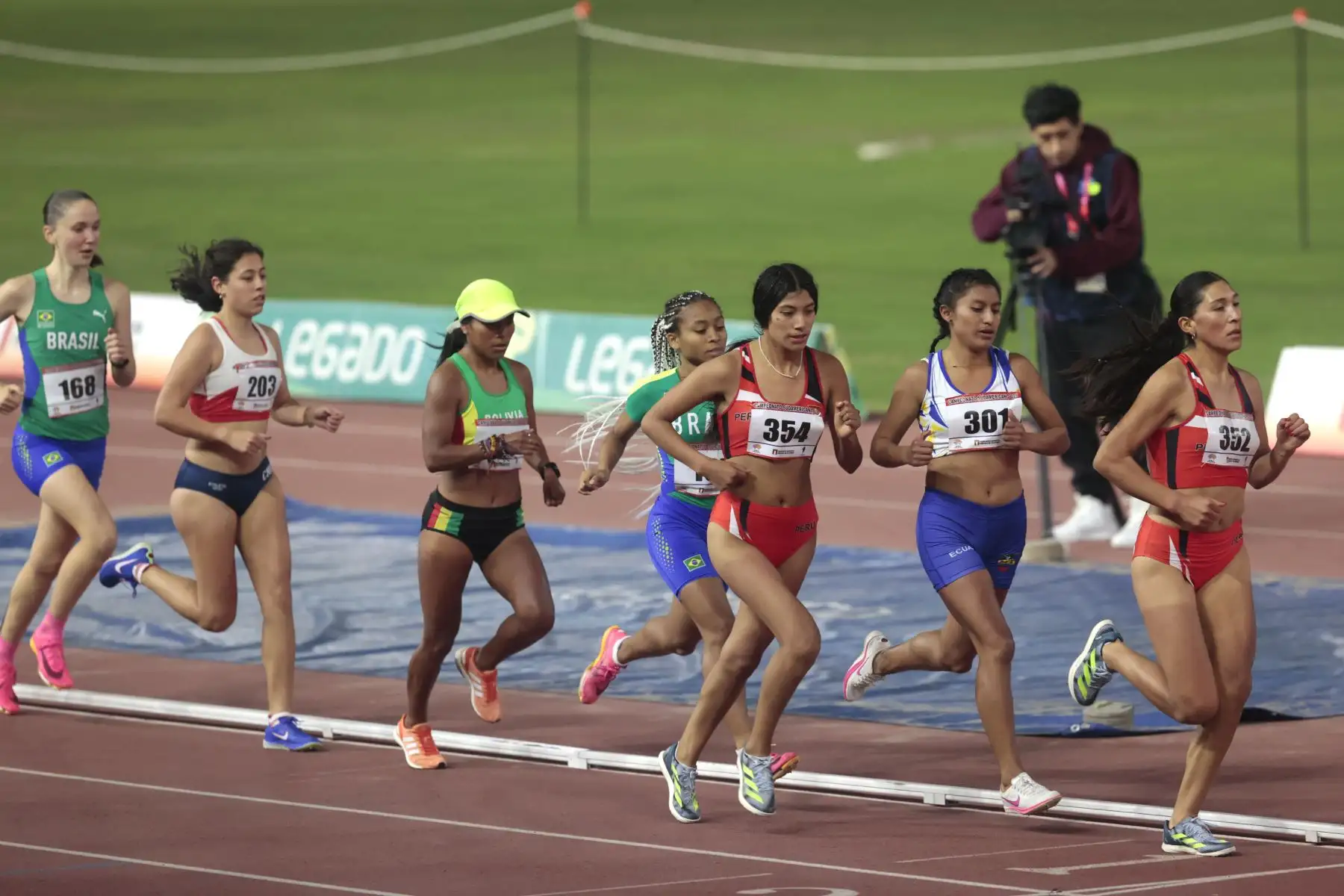 Campeonato de Atletismo Sub 20 Sudamericano de 100 metro en Videna primer puesto Arias Mayhua Luz Lizandra de perú, segundo puesto Alison Guaman Tisalema de Ecuador y tercer puesto Mateo Torrez Lilian.
Foto: ANDINA/Vidal Tarqui