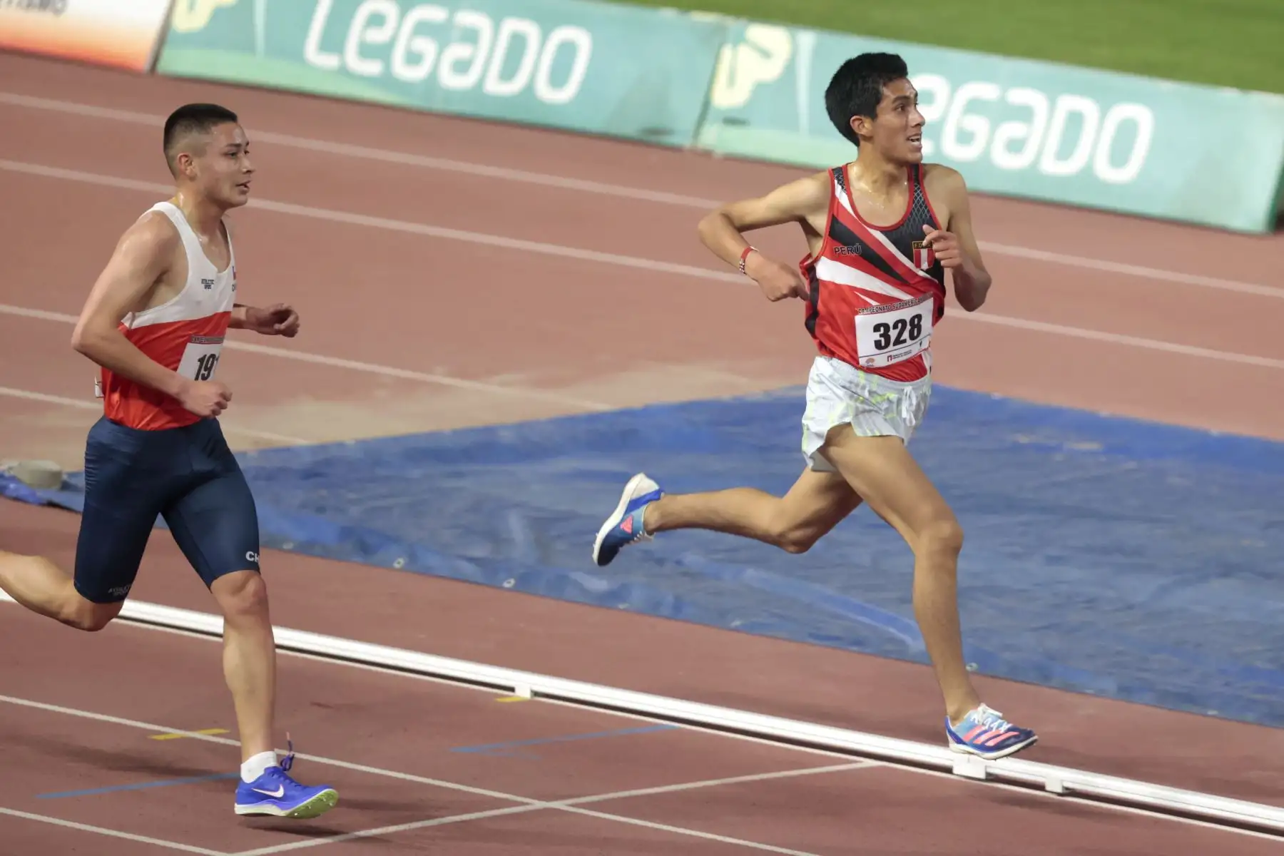 Campeonato de Atletismo Sub 20 Sudamericano de 100 metro en Videna primer puesto Meneses Marín Kheny de perú.
Foto: ANDINA/Vidal Tarqui