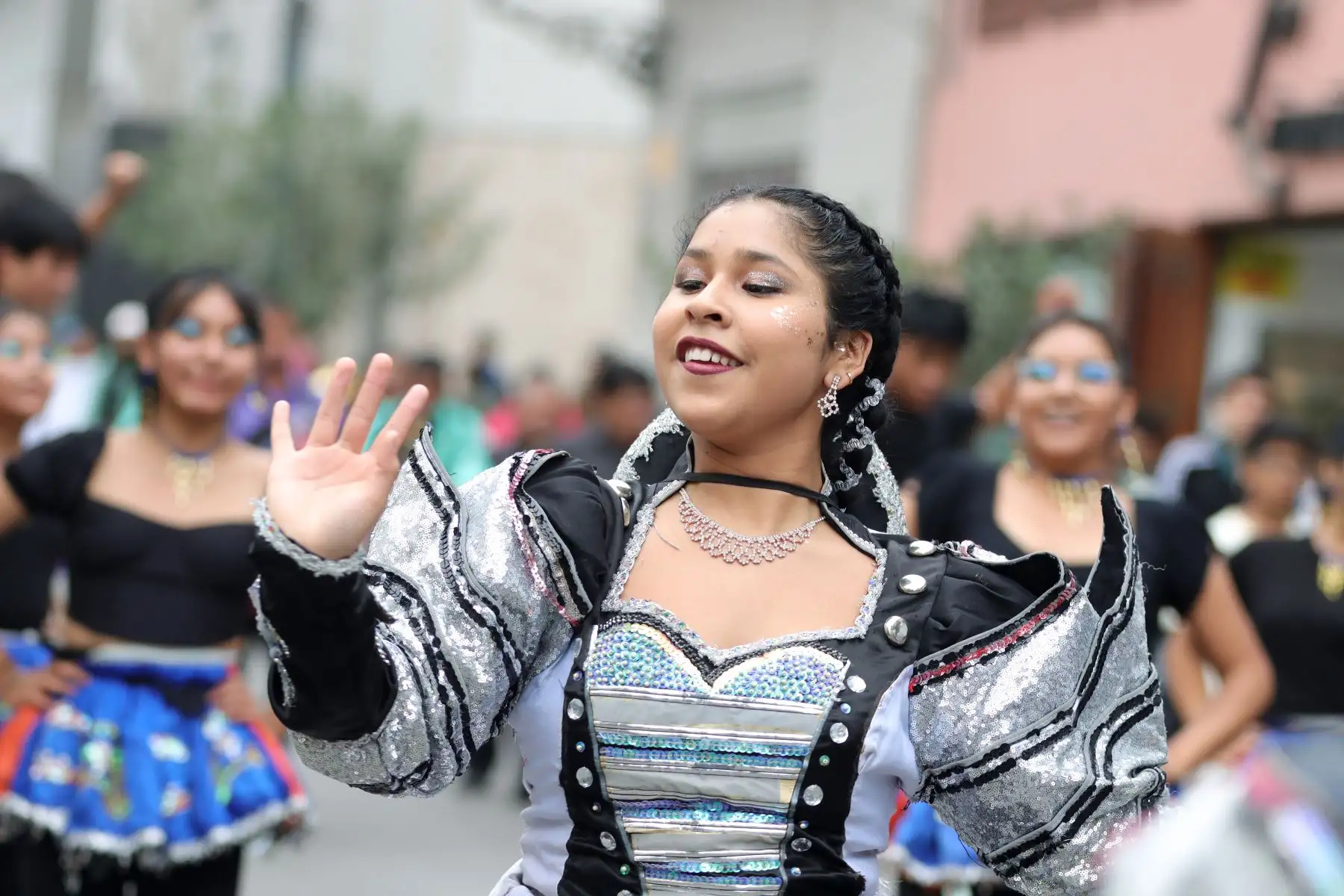 Municipalidad de Lima promueve un pasacalle cultural, con la participación de diversas agrupaciones folclóricas que desfilan por calles del Cercado de Lima.
Foto: ANDINA / Lino Chipana.