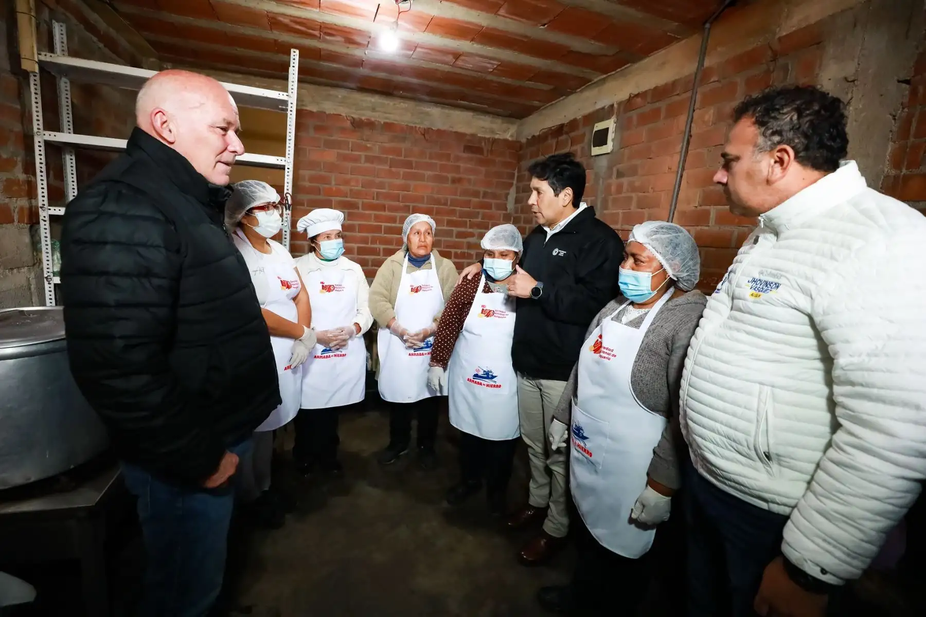 Midis impulsa la  feria multisectorial en Pachacútec del distrito de Ventanilla. En el evento  se brinda servicios de protección ante bajas las bajas temperaturas.
Foto: Midis