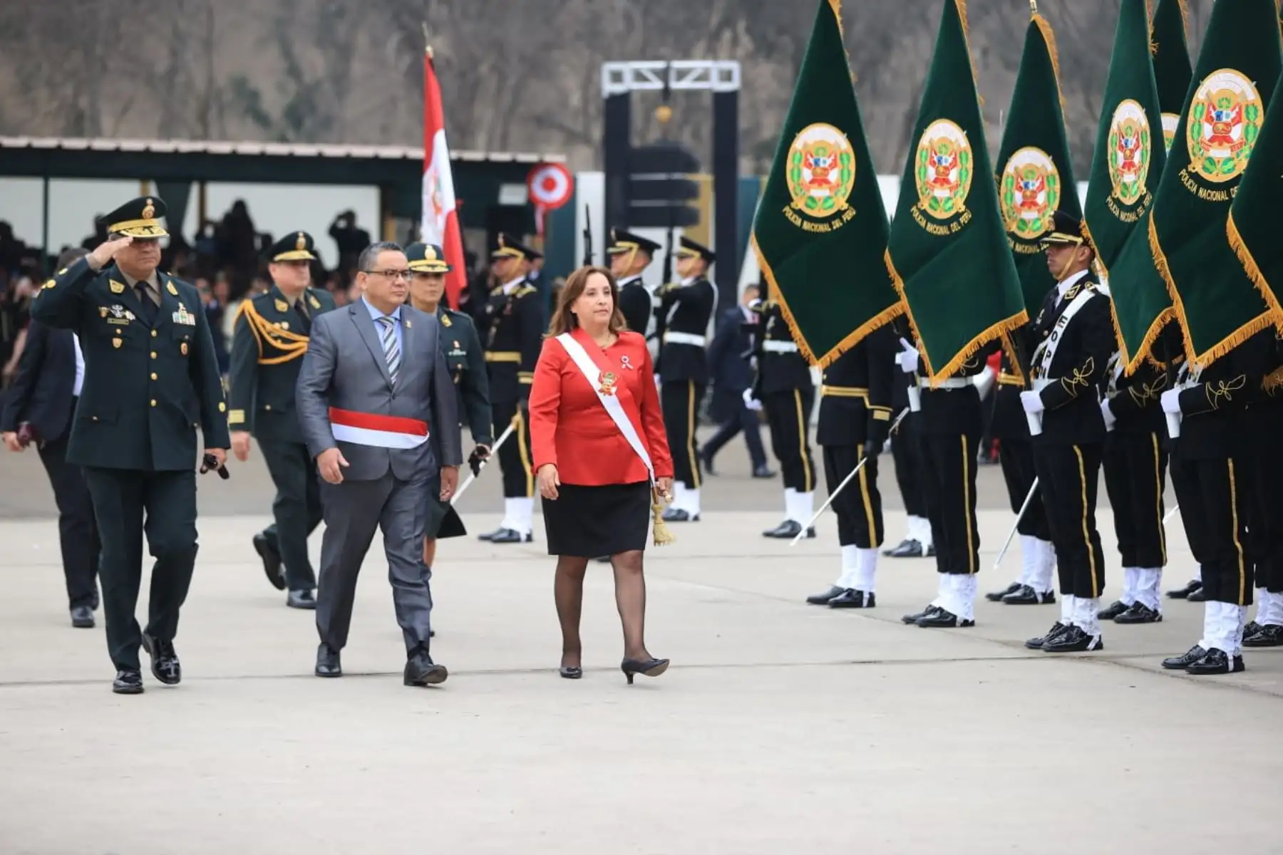La presidenta Dina Boluarte participa en ceremonia de graduación extraordinaria de alféreces de la Escuela de Oficiales de la Policía Nacional del Perú, Promoción “Perseverancia”. Foto: ANDINA/Prensa Presidencia