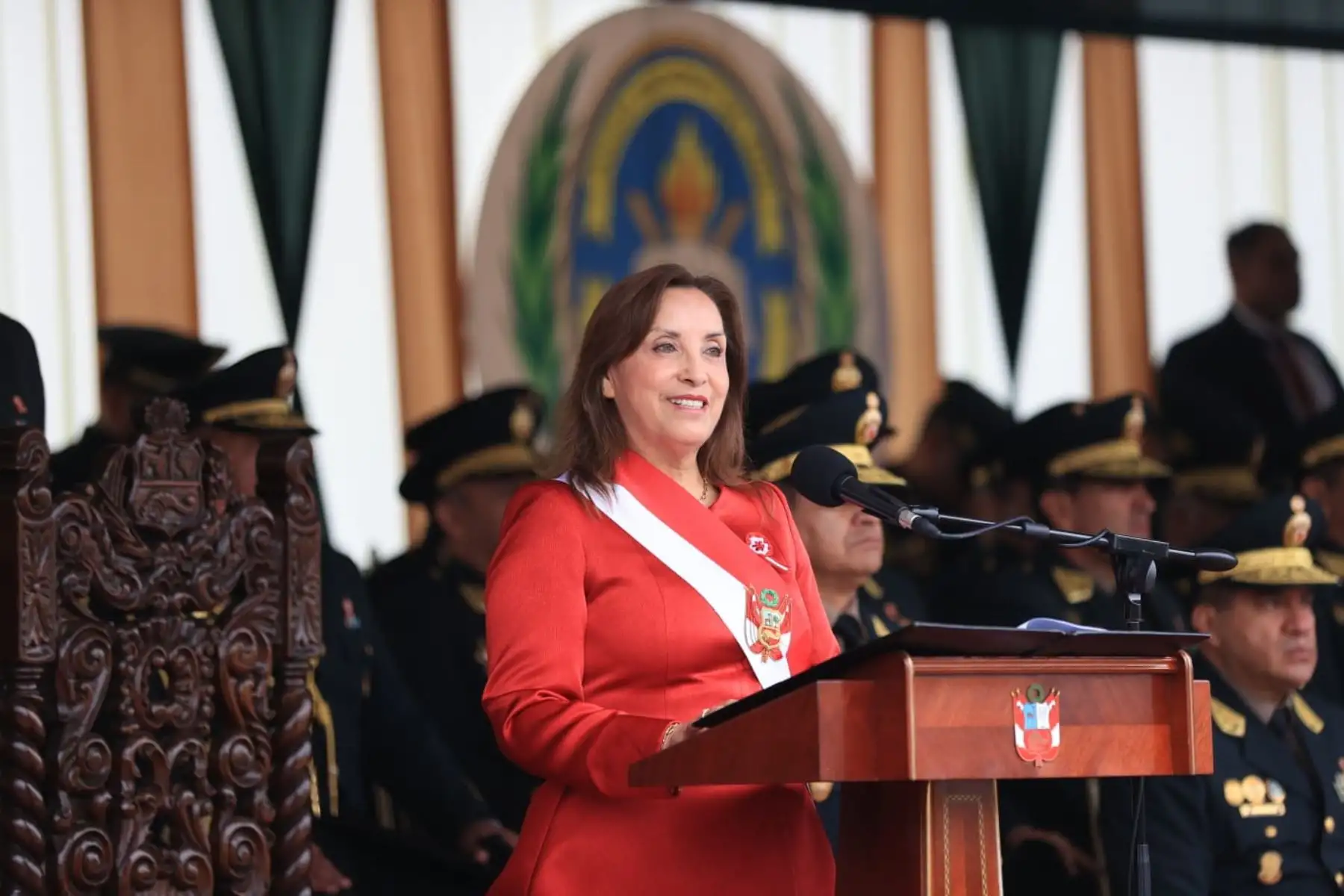 La presidenta Dina Boluarte participa en ceremonia de graduación extraordinaria de alféreces de la Escuela de Oficiales de la Policía Nacional del Perú, Promoción “Perseverancia”. Foto: ANDINA/Prensa Presidencia