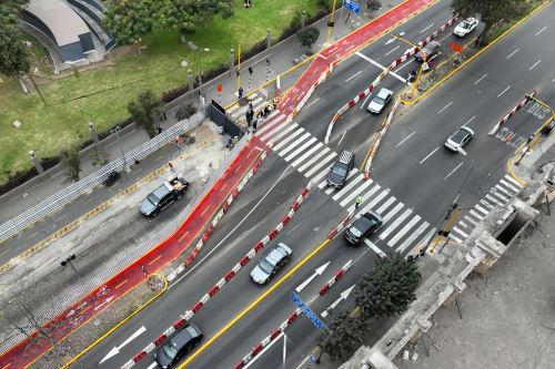 A partir del 22 de octubre se pondrá en marcha la Fase 2 del Cerramiento de Obra de la Estación Central.  El tránsito vehicular se mantendrá por la Av. Garcilaso de la Vega. Foto: ANDINA/Daniel Bracamonte