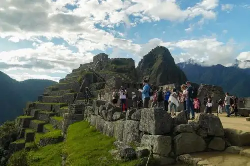 Desde el 1 de junio está en vigencia la temporada alta y se permite el ingreso de 5,600 visitantes por día hasta el 15 de octubre del 2024, así como el 30 y 31 de diciembre. Foto: ANDINA/Mincul