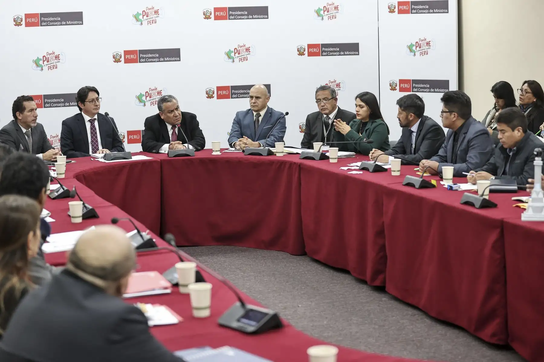Representantes del Ejecutivo y autoridades de la provincia de Junín llevaron a cabo un diálogo fructífero y acordaron trabajar en conjunto a fin de lograr financiamiento de proyectos para el desarrollo de la jurisdicción.
Foto: PCM