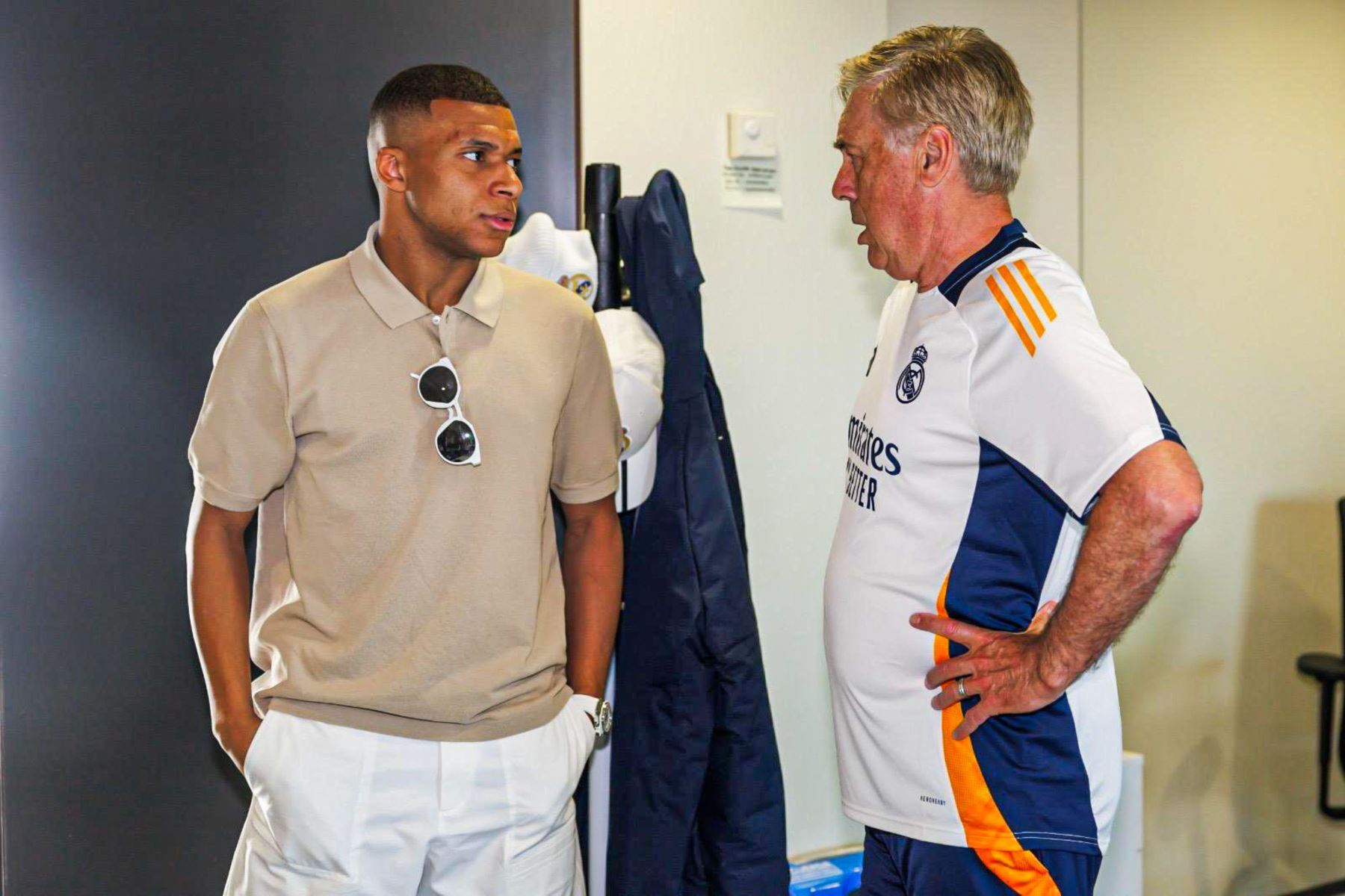 Carlo Ancelotti y Kyliam Mbappé.