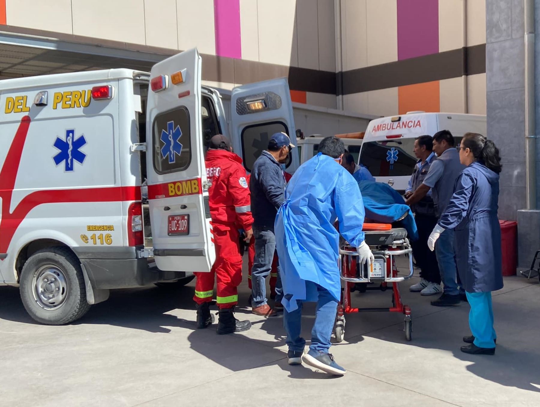 Trece personas heridas del trágico accidente en la vía Los Libertadores fueron trasladados al Hospital Regional de Ayacucho. ANDINA/Difusión