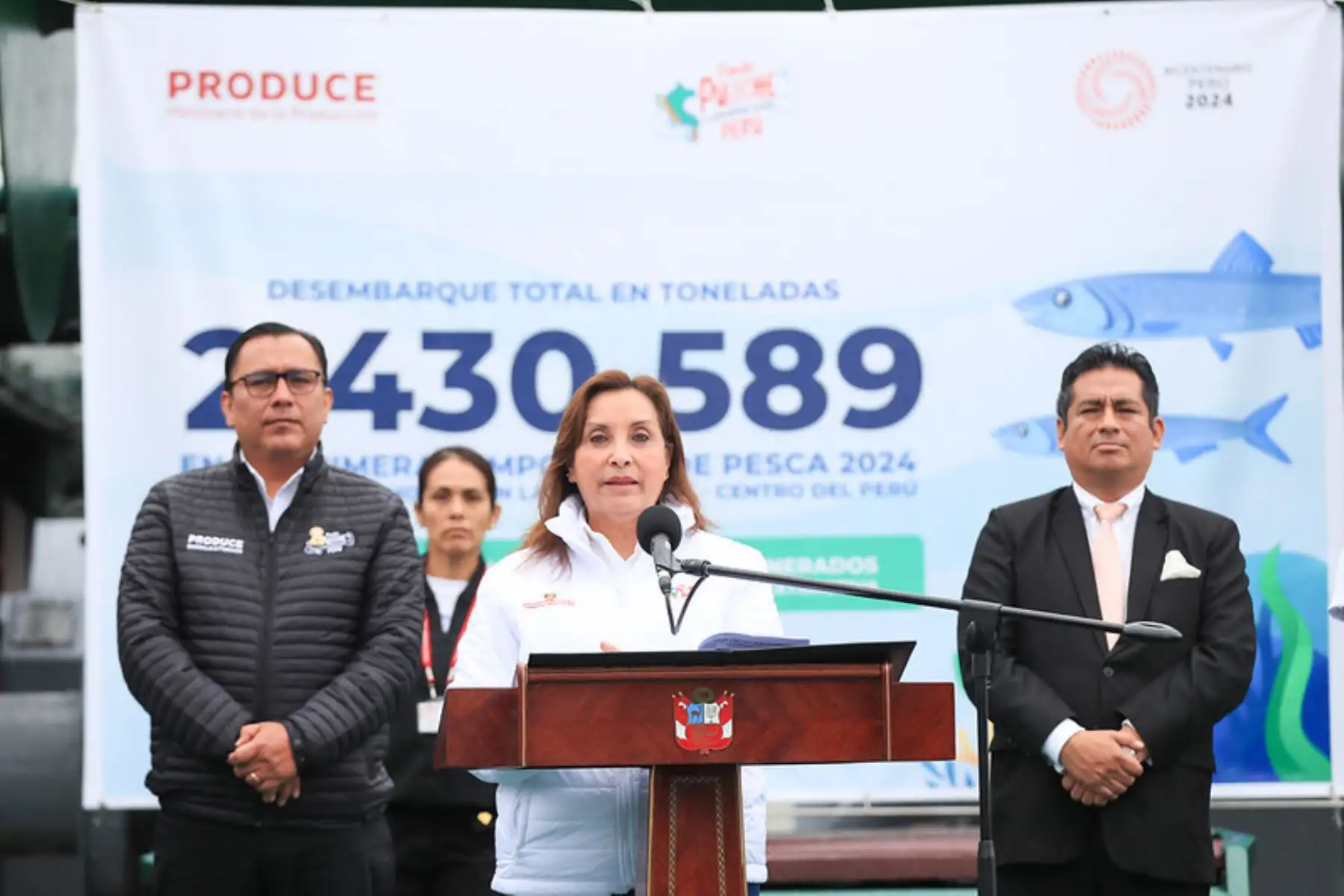 Presidenta de la república, Dina Boluarte, participa en la presentación de los logros de la primera temporada de la pesca de anchoveta. Foto: ANDINA/ Prensa Presidencia