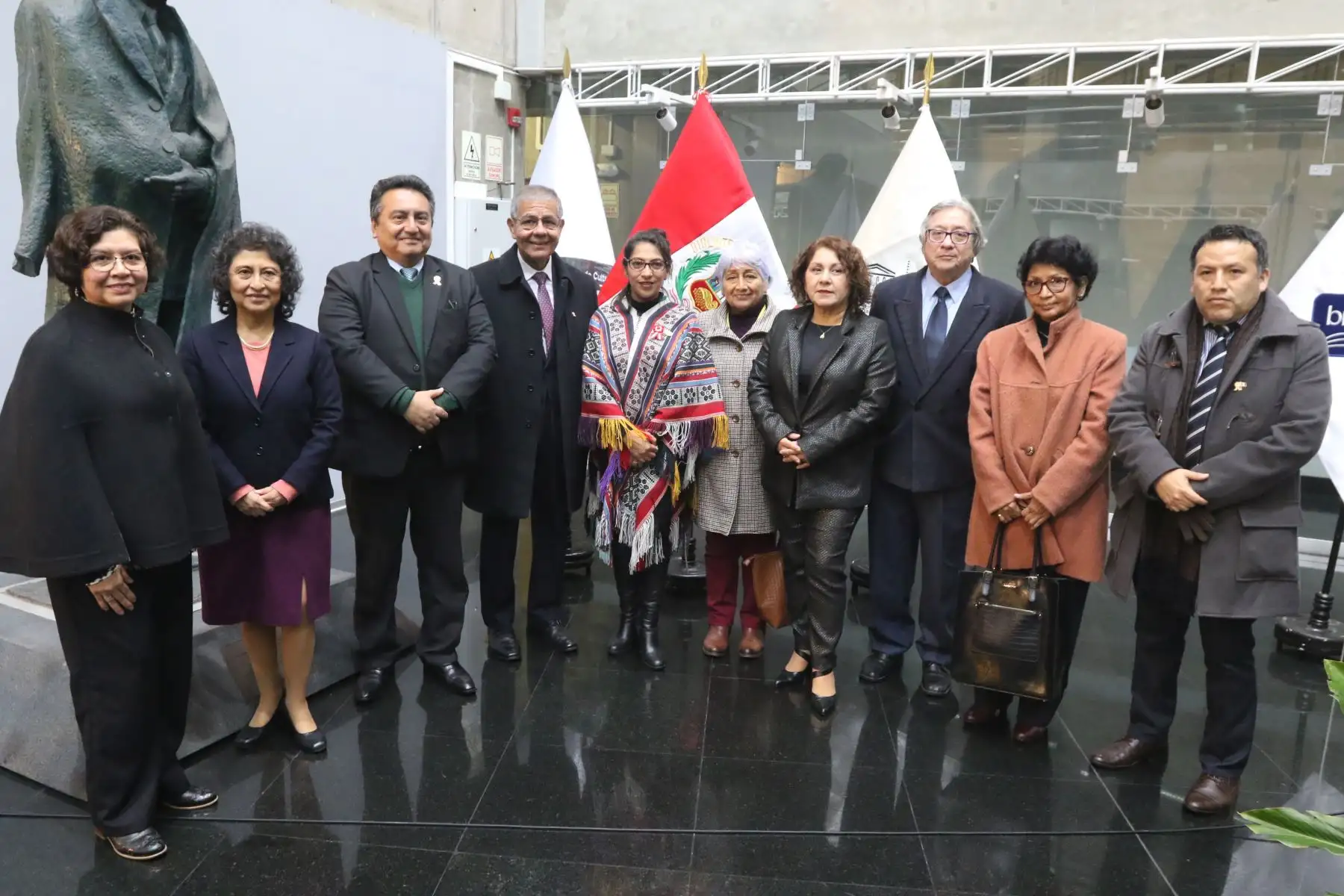 La ministra de Cultura, Leslie Urteaga, participó en la ceremonia de incorporación al Comité Peruano de Memoria del Mundo y Entrega de Certificados Memoria del Mundo del Material Bibliográfico Documental resguardado por la Biblioteca Nacional del Perú.
Foto: ANDINA/ Héctor Vinces