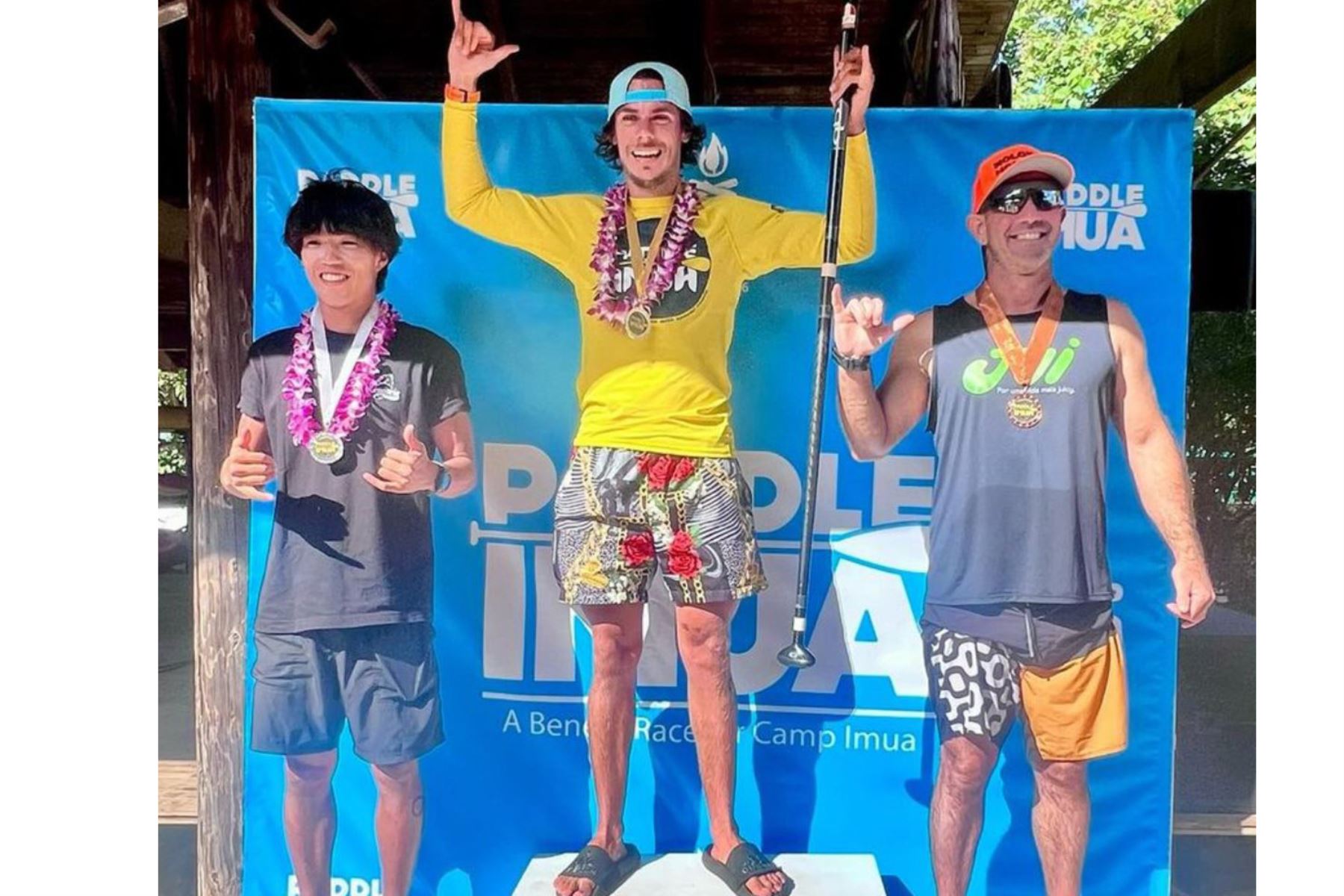 El tablista nacional, Itzel Delgado, conquistó su quinta medalla de oro en el año, al ganar la décima edición del PADDLE IMUA, torneo internacional de Stand Up Paddle (SUP), modalidad del surf, que se realizó en Hawái. Foto: Twitter