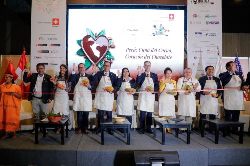 Ministro de la Producción, Sergio González, inauguró la XV Salón del Cacao y Chocolate 2024, que se realiza del 18 al 21 de julio en el Centro de Convenciones de Lima, San Borja. Foto: Cortesía.