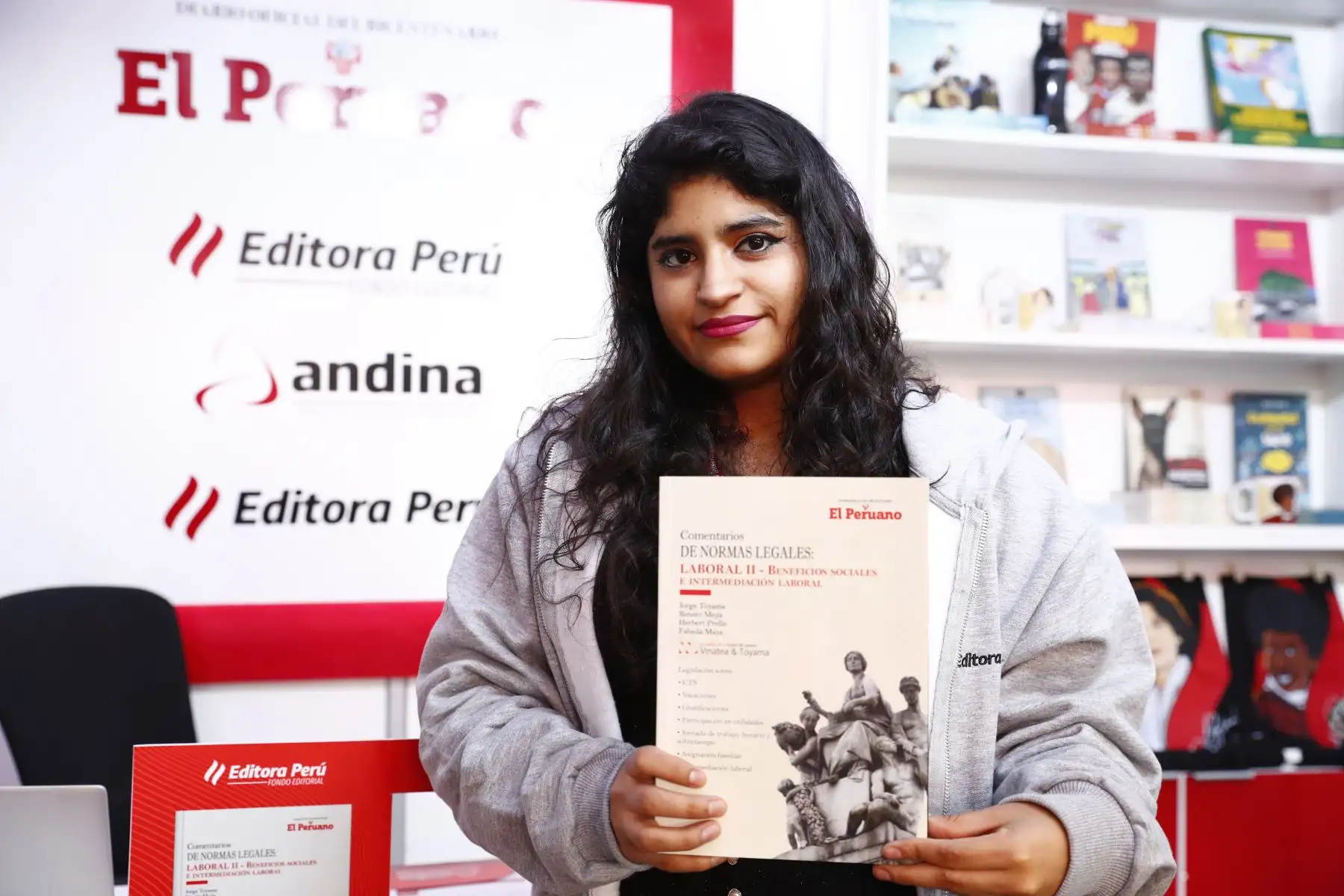 Editora Perú también se hizo presente en la Feria Internacional del Libro de Lima 2024, exponiendo al público en su stand diversos títulos de su fondo editorial. Foto: ANDINA/Daniel Bracamonte