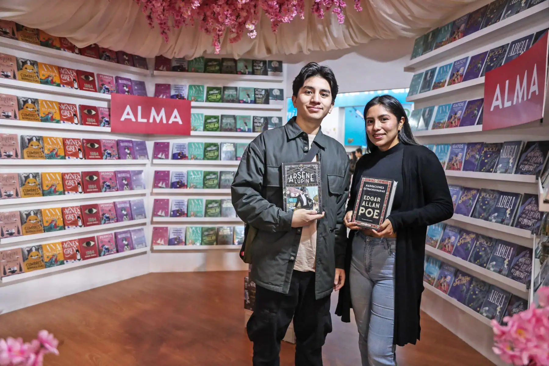 Clásicos de la literatura universal son encontrados en creativas ediciones durante la Feria Internacional del Libro 2024. Foto: ANDINA/Connie Calderon