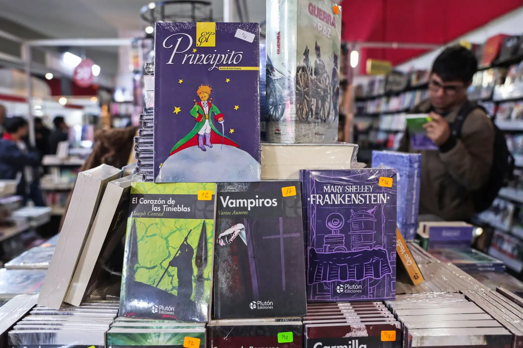 La Feria Internacional del Libro de Lima 2024 abre sus puertas a bibliófilos de distintas edades. Foto: ANDINA/Connie Calderon