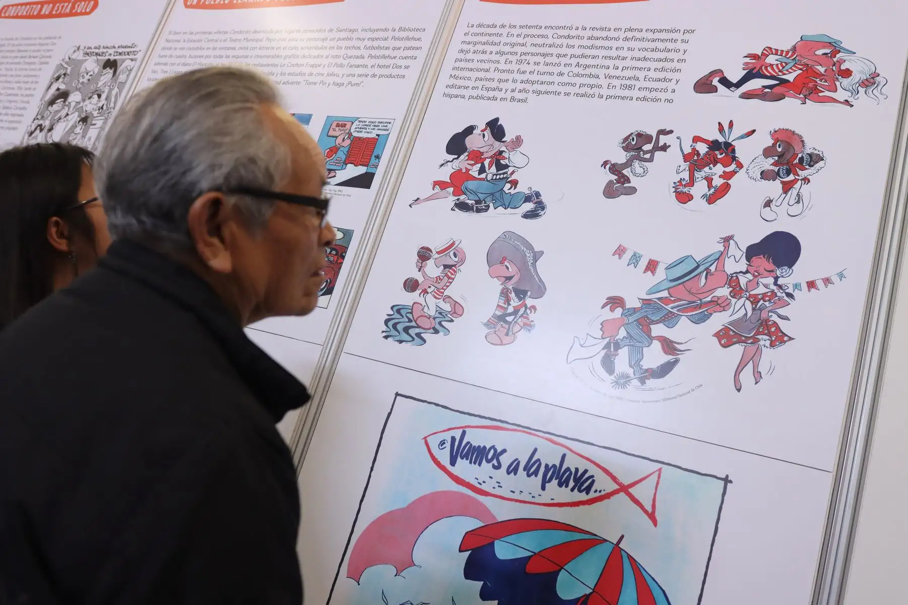 En el stand se encuentra el nieto de "Pepo", Sebastián Ríos, exhibiendo ejemplares y viñetas originales del reconocido autor chileno.
Foto: ANDINA / Lino Chipana.